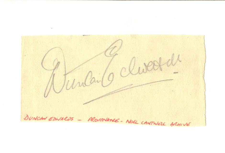 Duncan Edwards autograph very rare