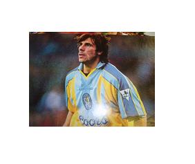 Chelsea superstar Gianfranco Zola  signed magazine picture