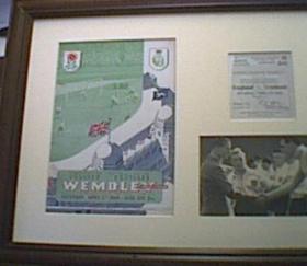 Billy Wright Signed Photo 1949 England V Scotland  programe/ticket presentation* see description