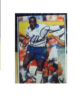 Yeboah Leeds United signed magazine picture