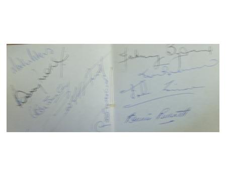 West Ham 1960 autographs including Bobby Moore