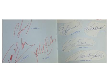 Leeds Utd signatures including Billy Bremner