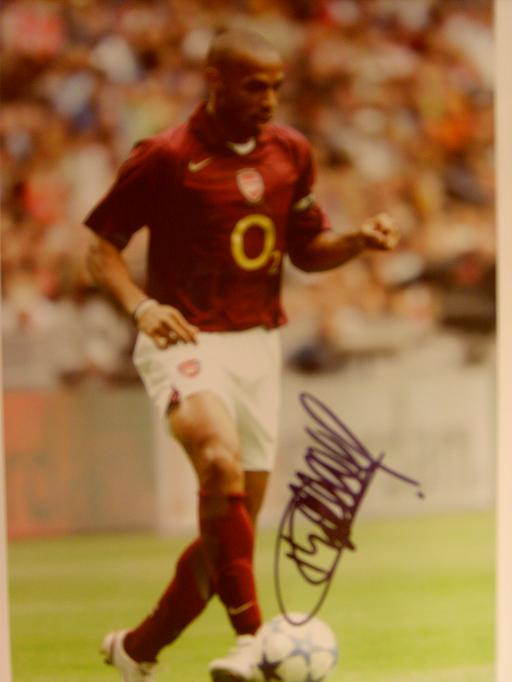 Thierry Henry signed photo