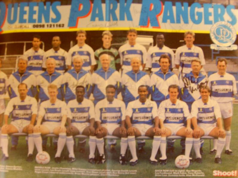 Queens Park Rangers  signed team picture 19 sigs