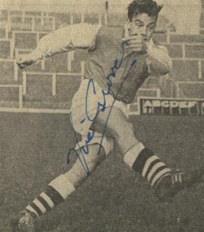 Vic Groves Arsenal 1950's legend signed image