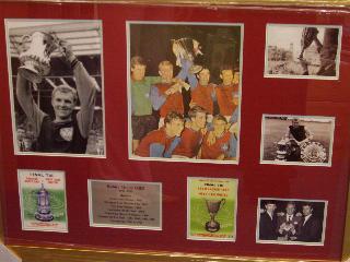 West Ham/Bobby Moore 1965 winners signed presentation
