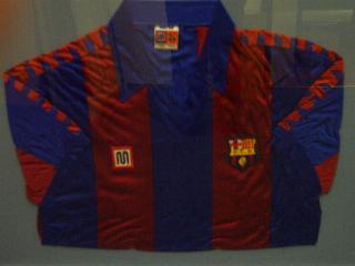Gary Lineker worn and signed Barcelona shirt