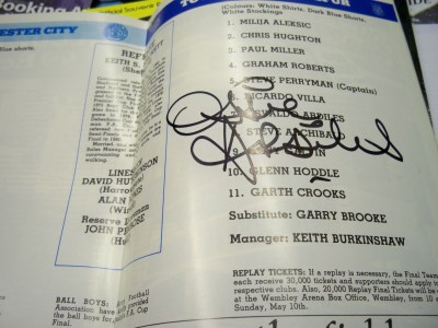 FA Cup Programme 1981 signed by Tottenham legend Ossie Ardiles