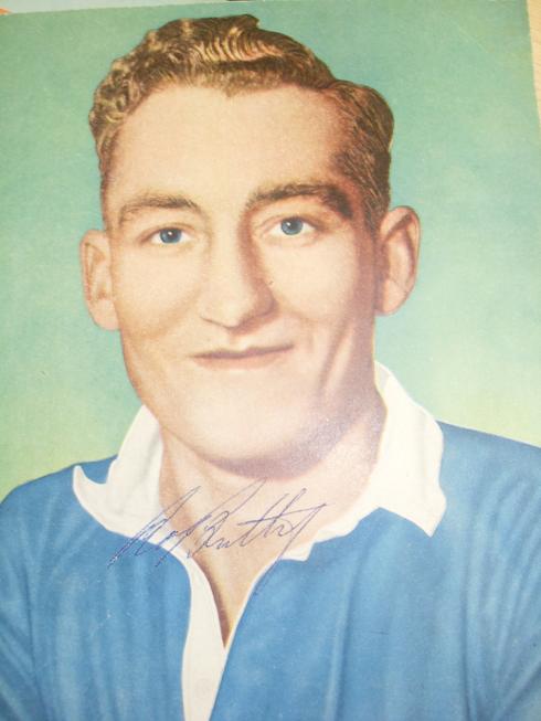 Roy Bentley Chelsea legend signed 1950's magizine page
