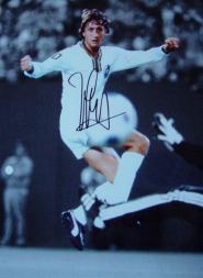 Johan Cruyff signed photo