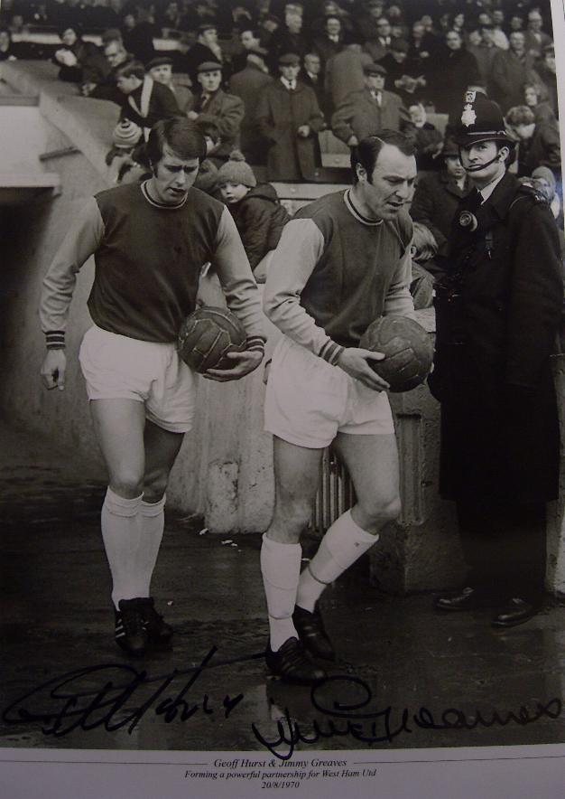 Jimmy Greaves and Geoff Hurst signed West Ham image