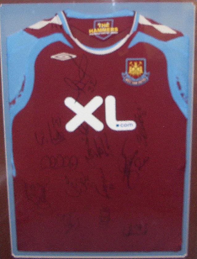 West ham currant shirt signed by 13