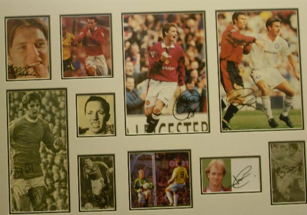 Legends of Old Trafford 10 signatures
