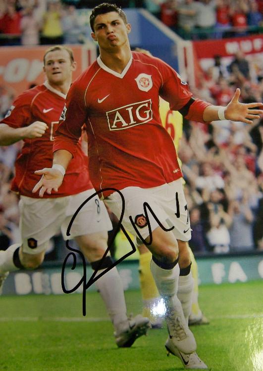 Ronaldo signed photo