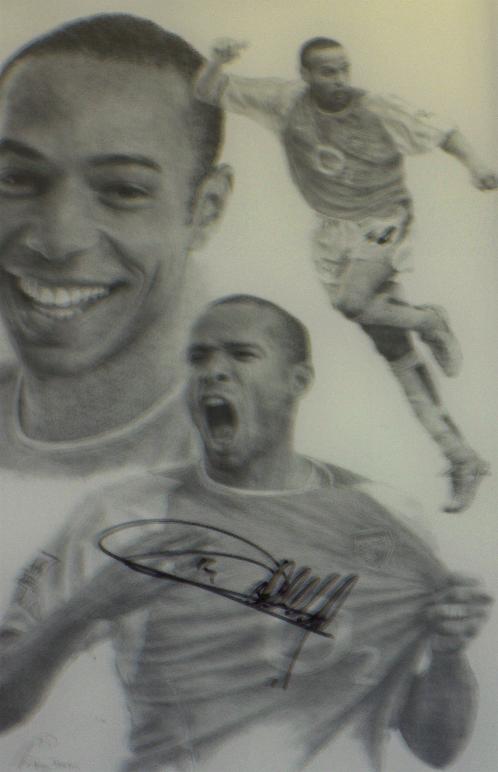 Thierry Henry Signed image 