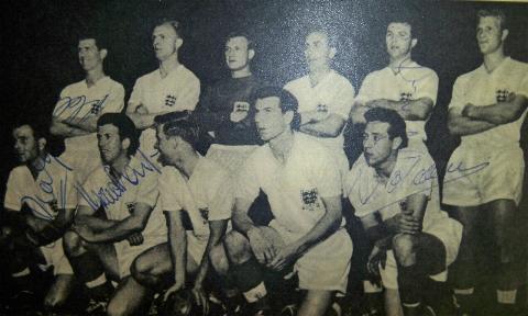 England team signed 1959 pic 5 signatures