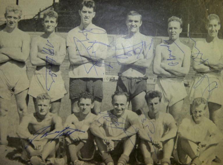 ********Millwall 1950s/60s team signed picture signed by 8