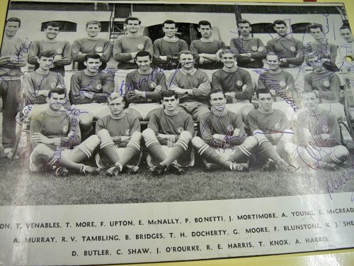 Chelsea rare signed by 14 vintage 1960's multi signed image Sexton R&A Harris