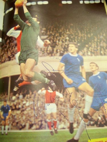 Peter Bonetti Eddie McCreadie John Hollins & unknown Arsenal Player signed image