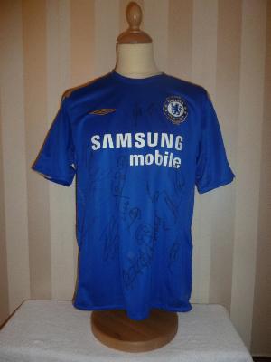 Chelsea 1st premiership Championship winnning season  2004-2005 multi signed shirt