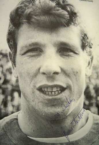 Jim Montgomery Sunderland goalkeeper signed image on reverse Peter Rodriguez