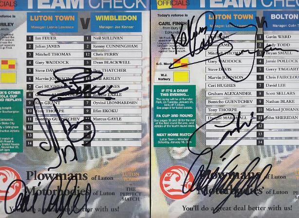 Luton Town signed programmes signed by Ceri Hughes, Ian Feuer, Paul  Showler, Bontcho Guenchev, Kelvin Davies  