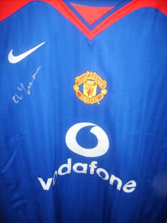  Sir Alex Ferguson signed shirt