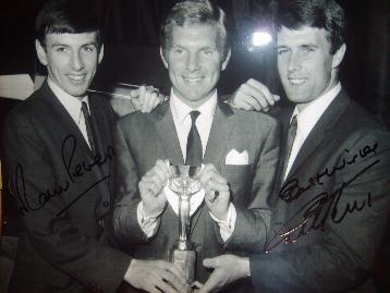 Martin Peters,  Bobby Moore, Sir Geoff Hurst signed image