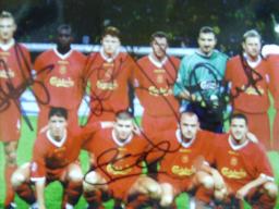 Liverpool team photo 5 signatures
