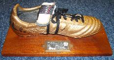 Martin Peters & Geoff Hurst signed gold boot