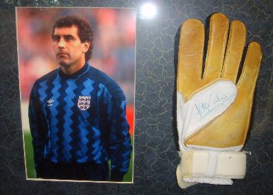 Peter Shilton signed glove framed