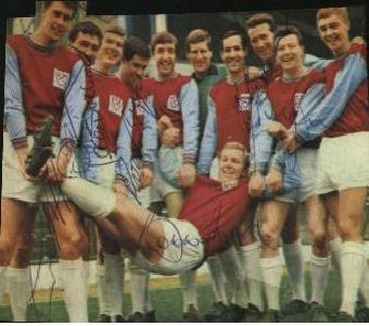 West Ham 1960's signed picture signed by Bobby Moore plus others